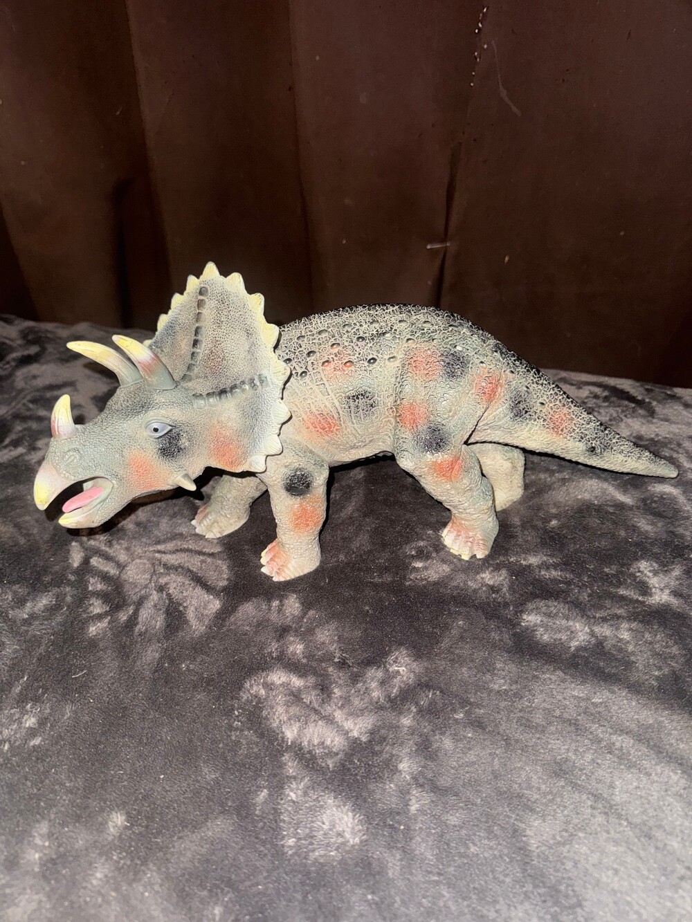 Triceratops Dinosaur Plastic Toy Figure Realistic Detailed Model